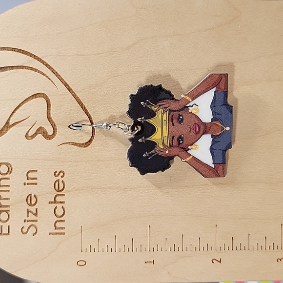 Royal Afro Queen Lightweight Drop Earrings - Picture 3 of 6